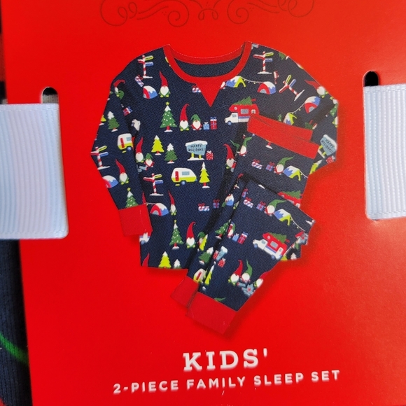 Special listing Christmas Gnome pajamas bundle size kids 8 and 3t - Picture 4 of 6